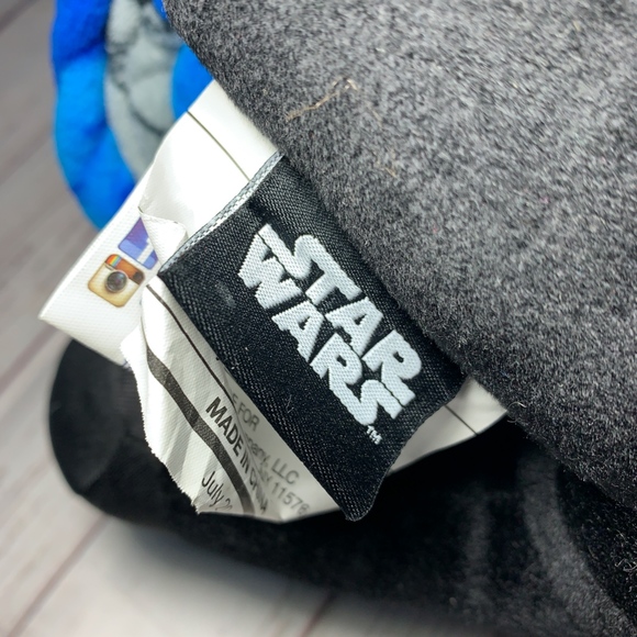 Star Wars Darth Vader Disney Throw Plush Set NWT - Picture 7 of 8